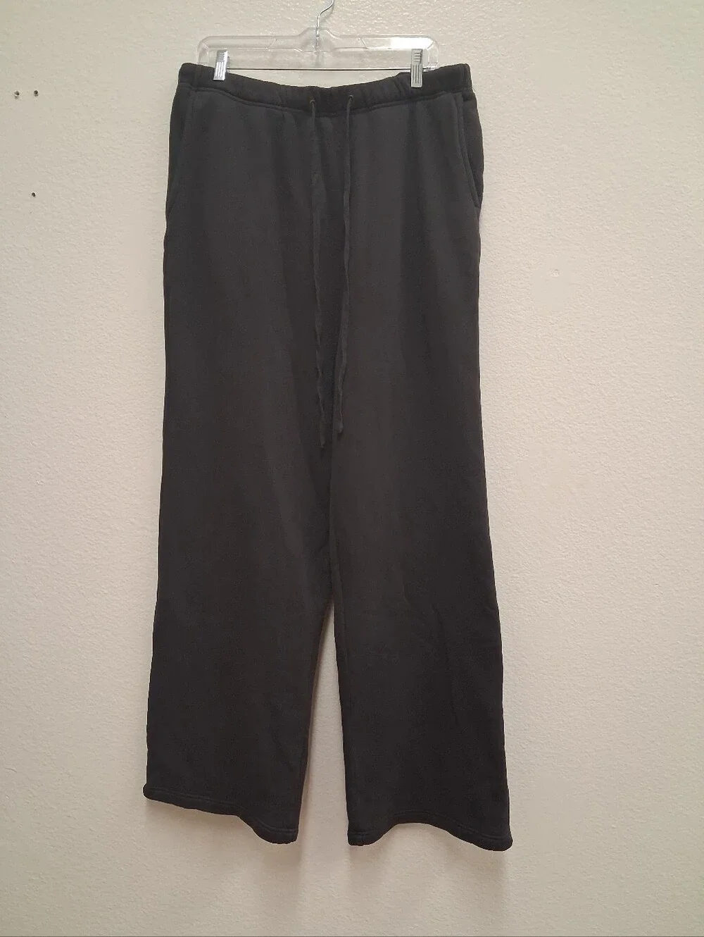 NWT Elwood Organic Cotton Sweatpants Wide Leg Drawstring Lounge Pants Men's XL.